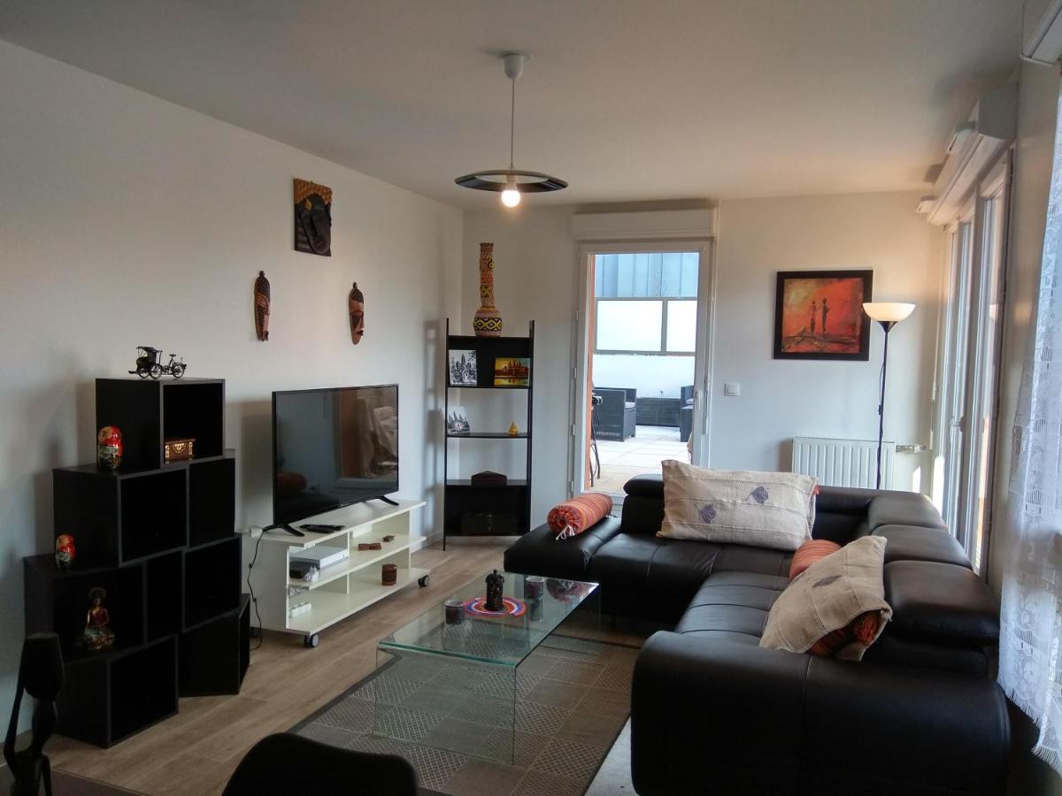 Saint Denis Appartement 2 Chambres Avec Parking Kültér fotó